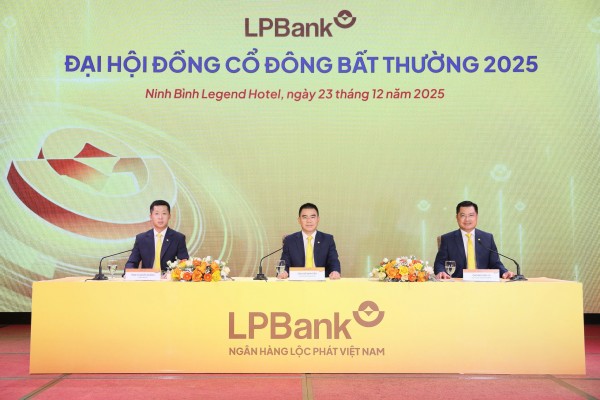 ĐHĐCĐ bất thường LPBank thông qua mở room ngoại, sửa đổi điều lệ và miễn nhiệm 2 thành viên Hội đồng Quản trị